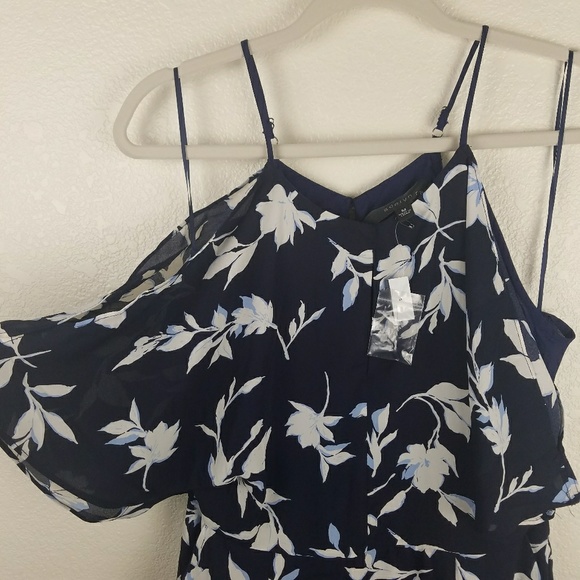 Adelyn Rae Cold Shoulder Floral Ruffle Dress SizeM - Picture 6 of 8